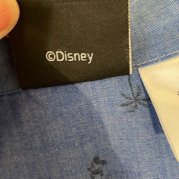 ** Men’s size large Disney short sleeve button up dress shirt Mickey Mouse ** - Picture 7 of 7